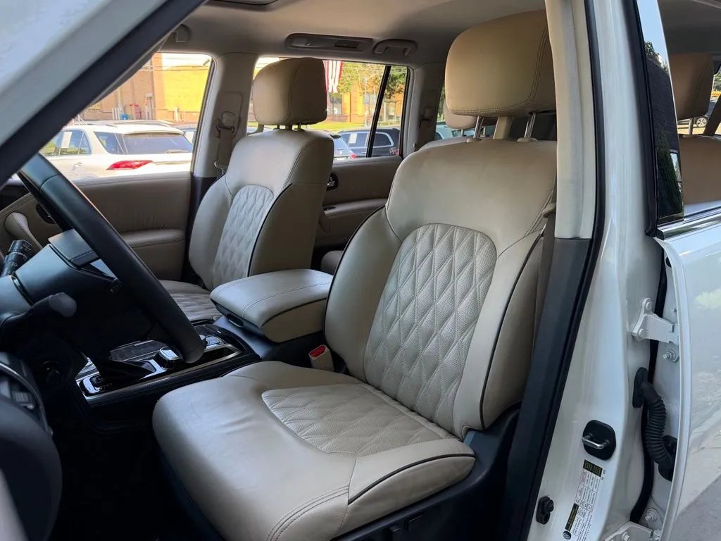 Nissan Armada photo 26