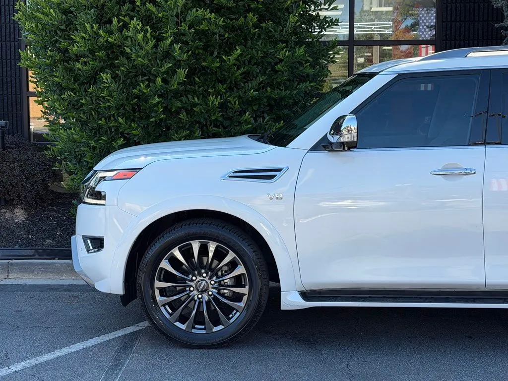Nissan Armada photo 10