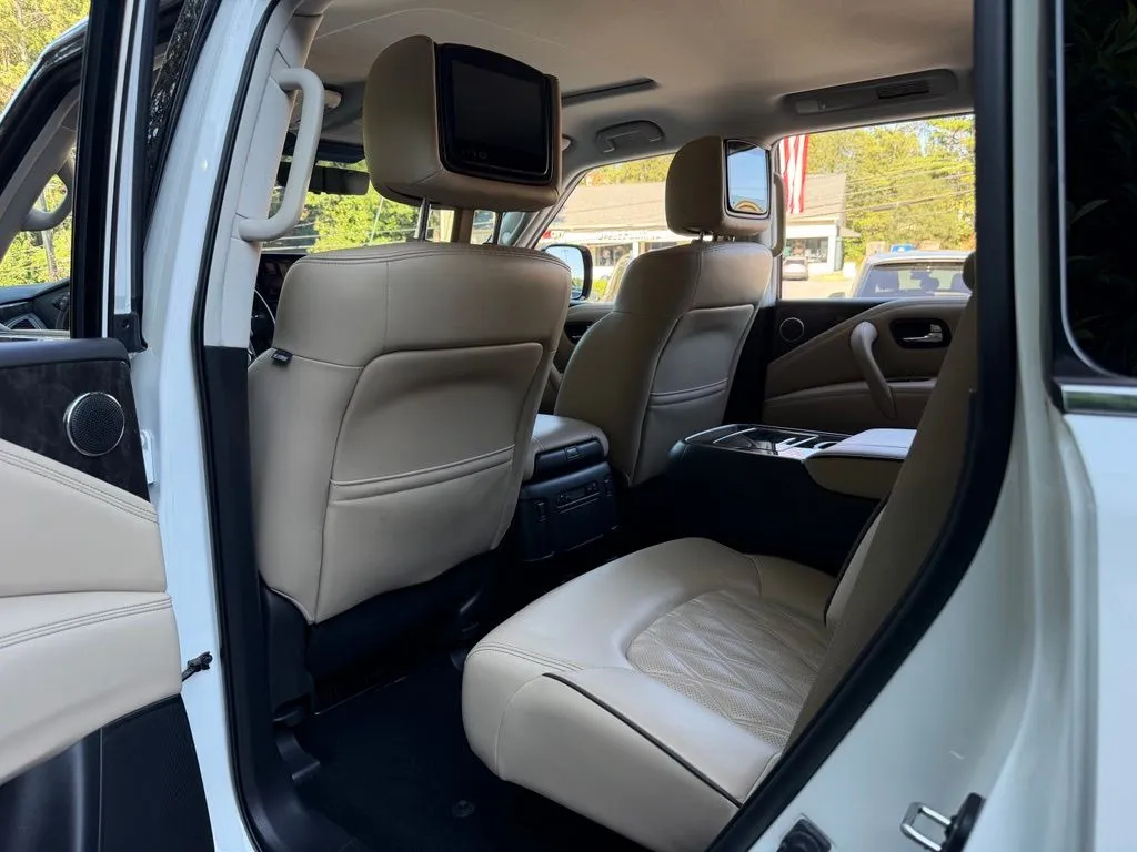 Nissan Armada photo 31