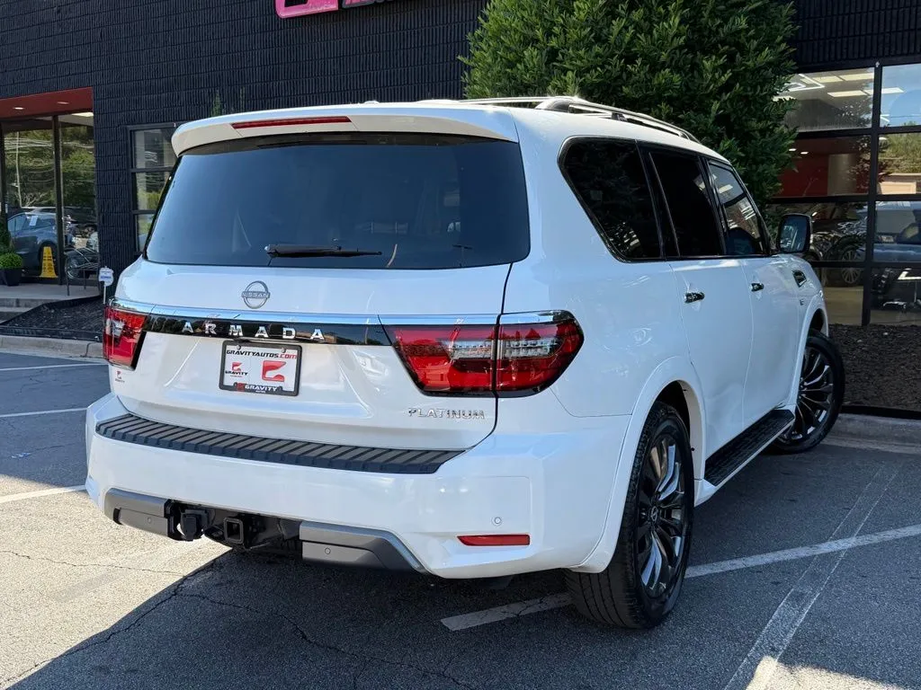 Nissan Armada photo 12