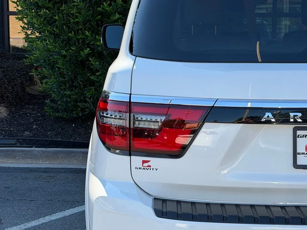 Nissan Armada photo 15