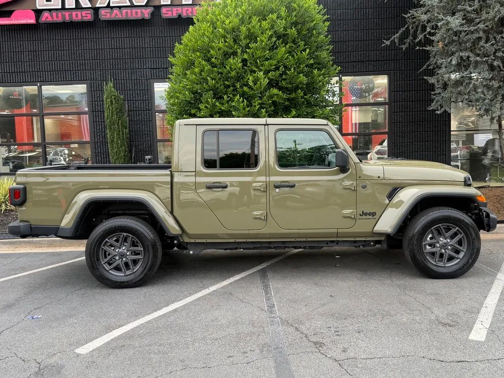 Jeep Gladiator photo 19