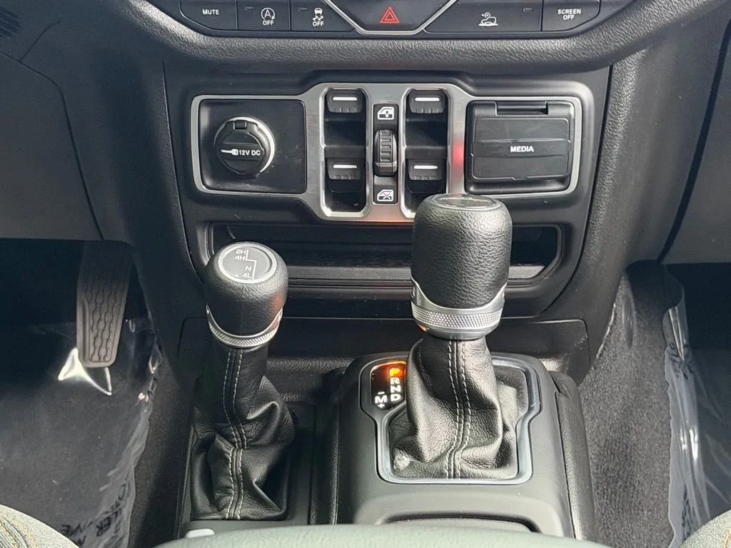 Jeep Gladiator photo 43