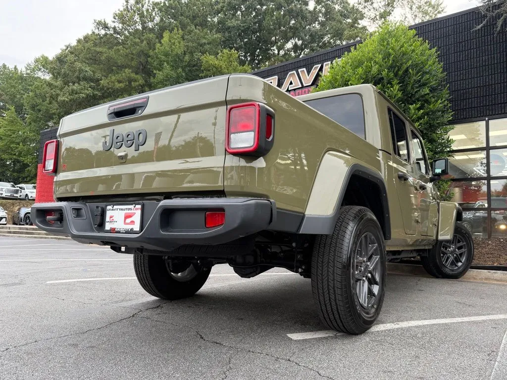 Jeep Gladiator photo 13