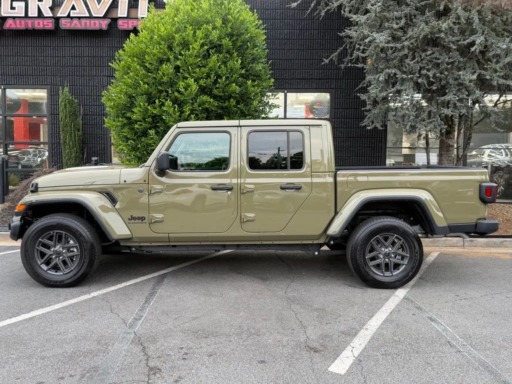 Jeep Gladiator photo 9