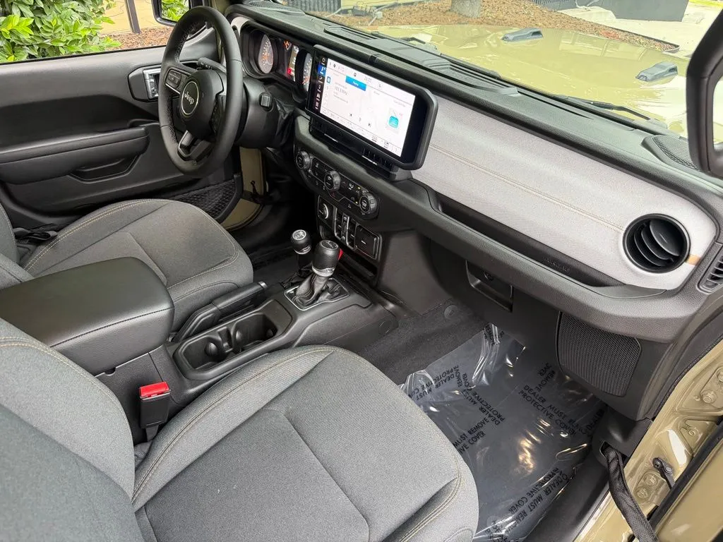 Jeep Gladiator photo 30