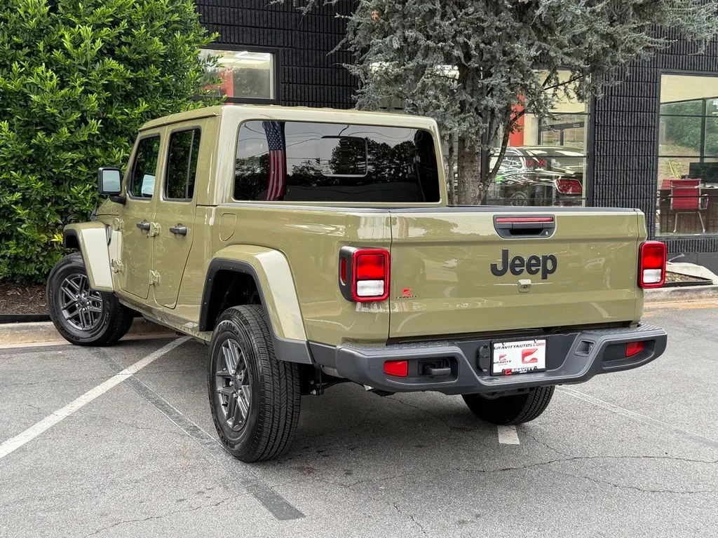 Jeep Gladiator photo 17