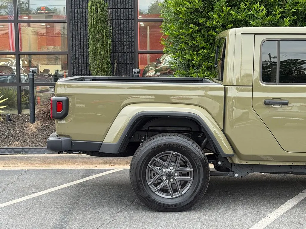 Jeep Gladiator photo 20