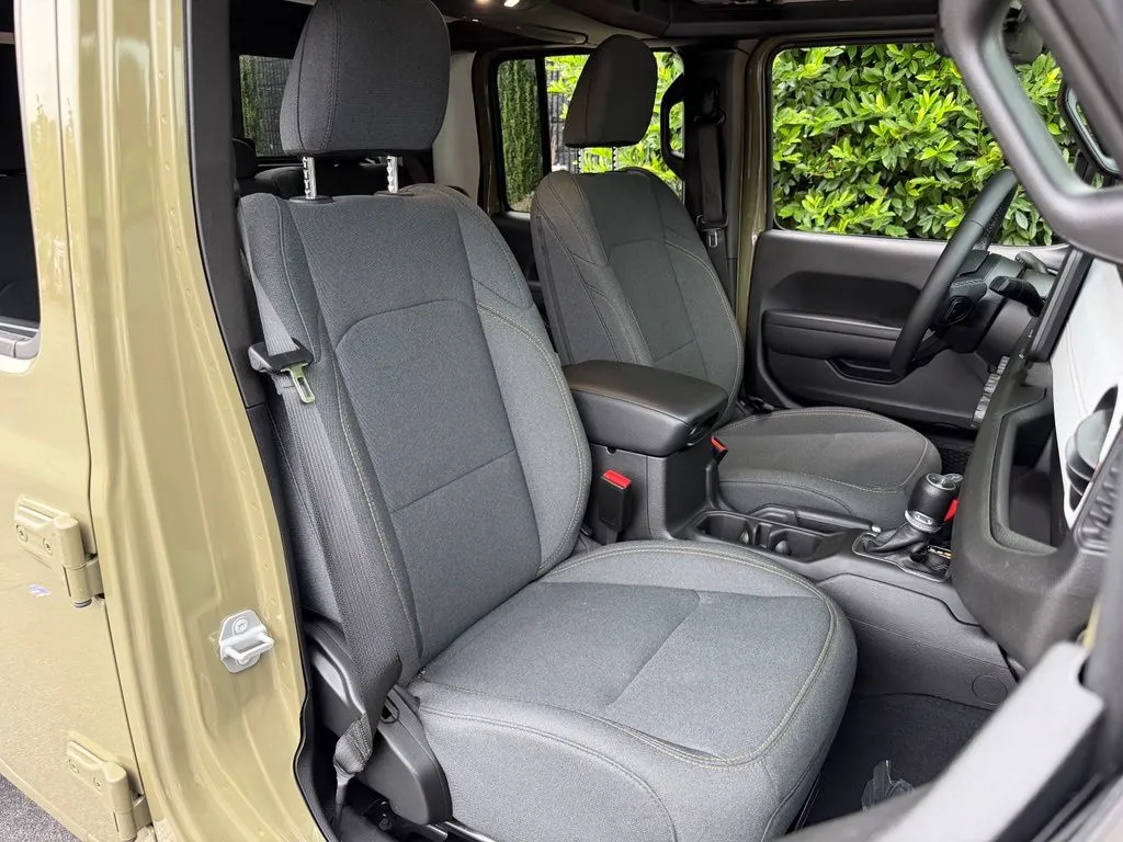 Jeep Gladiator photo 32