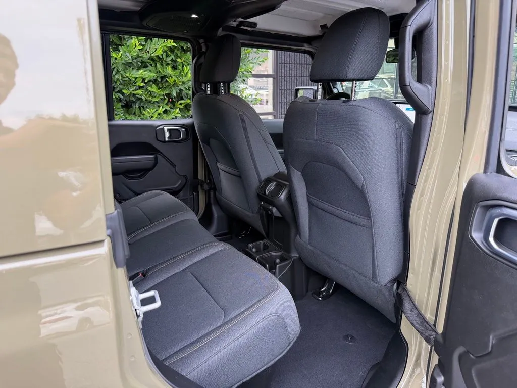 Jeep Gladiator photo 33