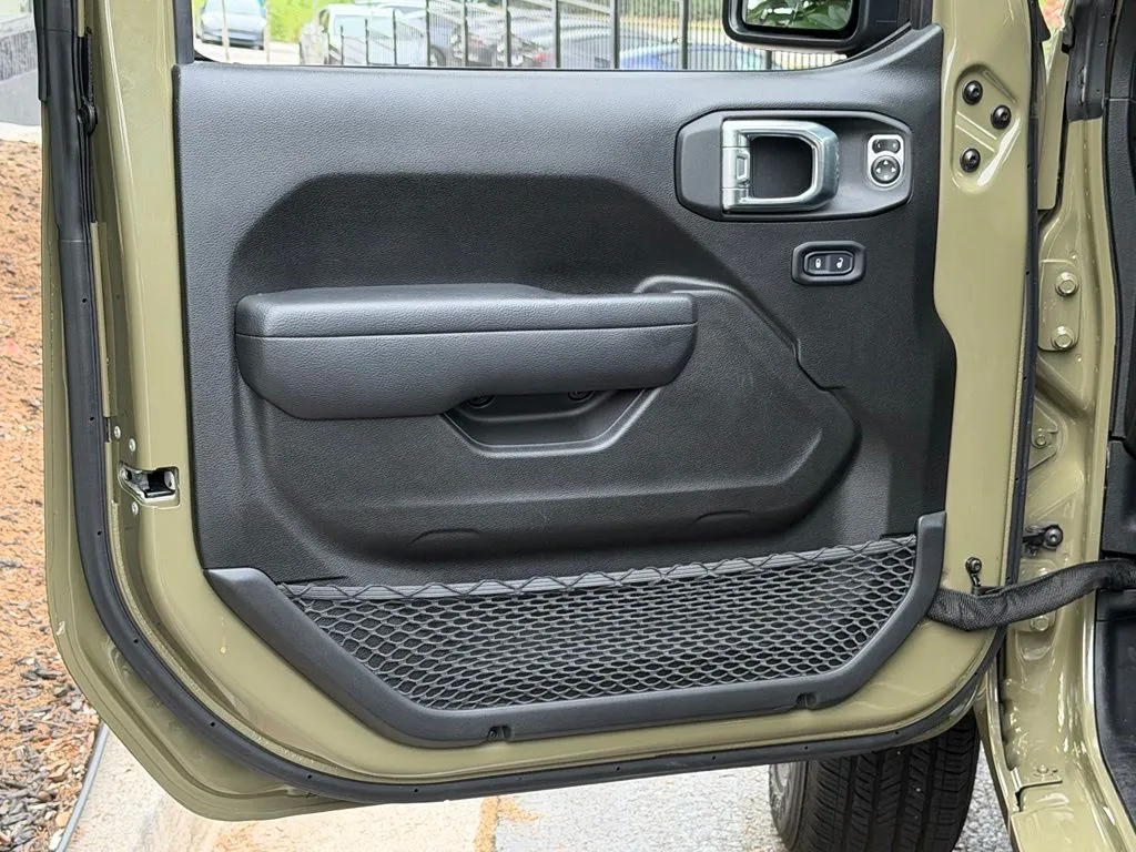 Jeep Gladiator photo 26