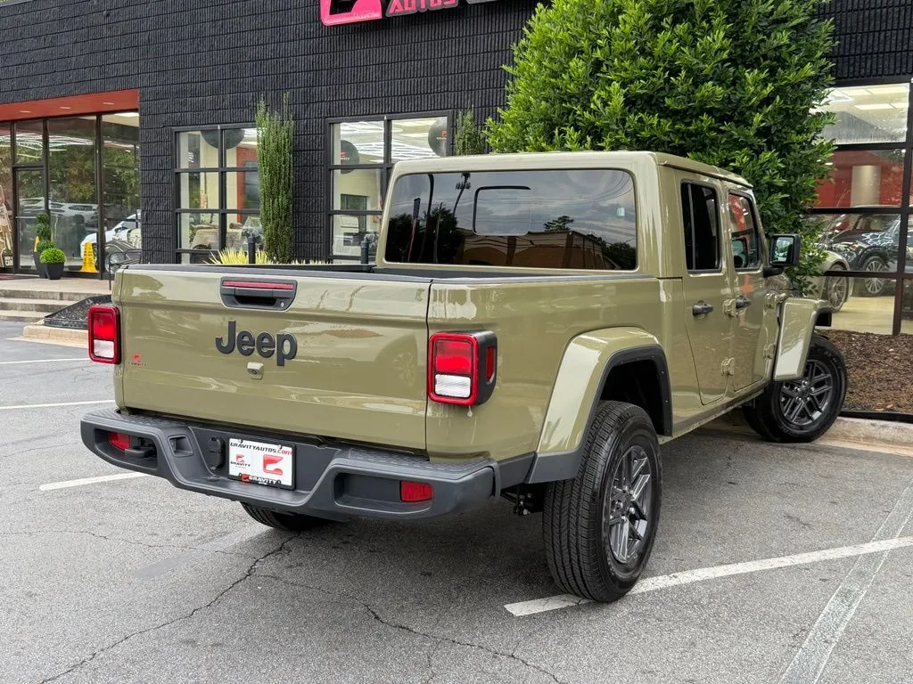 Jeep Gladiator photo 12