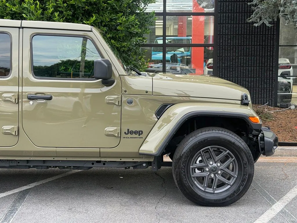 Jeep Gladiator photo 21
