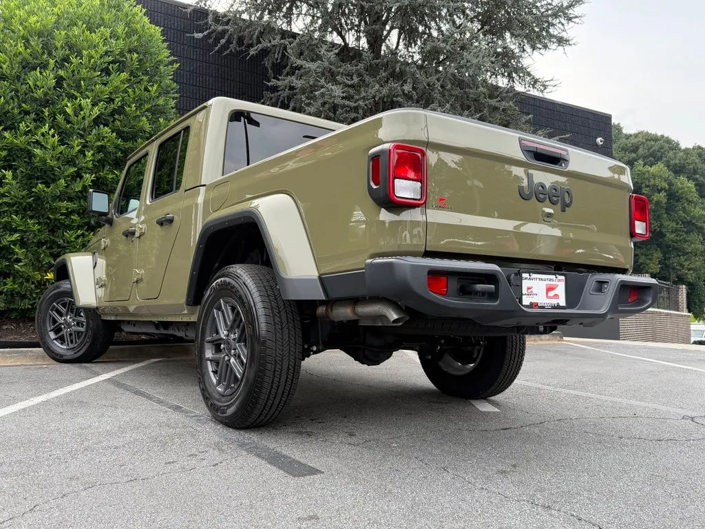 Jeep Gladiator photo 18