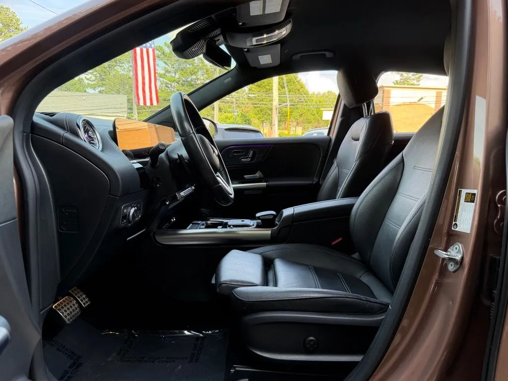 Mercedes-Benz GLA photo 25