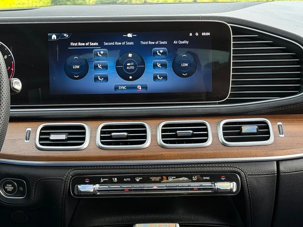 Mercedes-Benz GLS photo 47