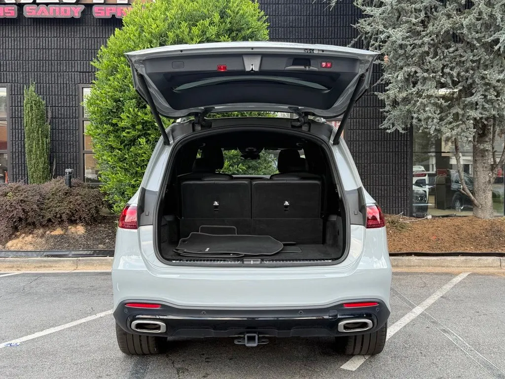 Mercedes-Benz GLS photo 17