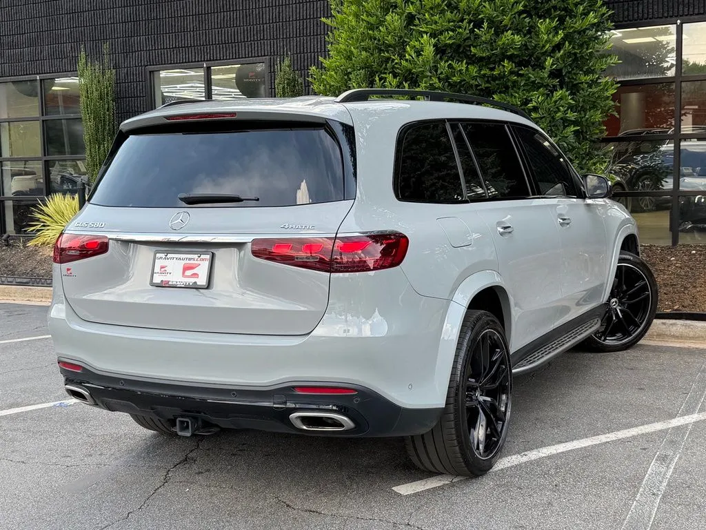 Mercedes-Benz GLS photo 12