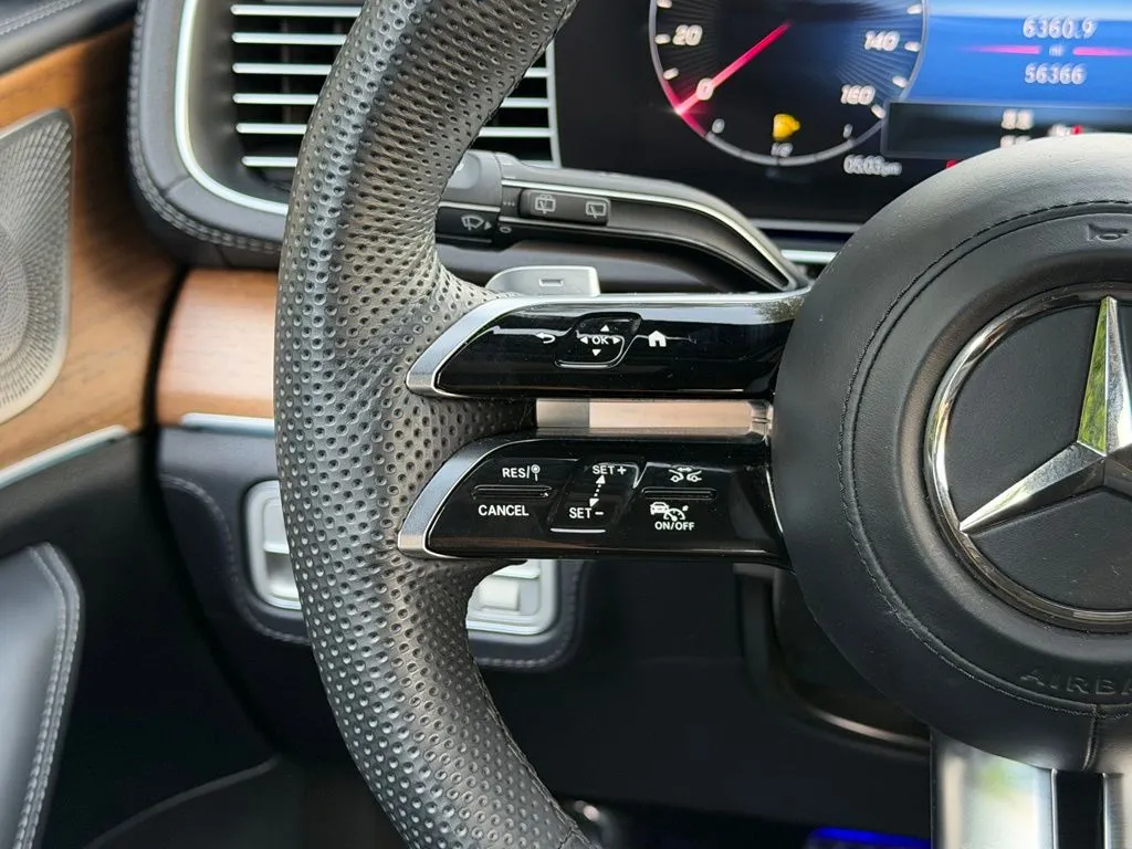 Mercedes-Benz GLS photo 44