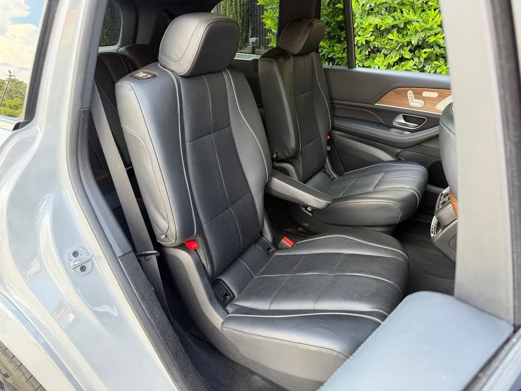 Mercedes-Benz GLS photo 38