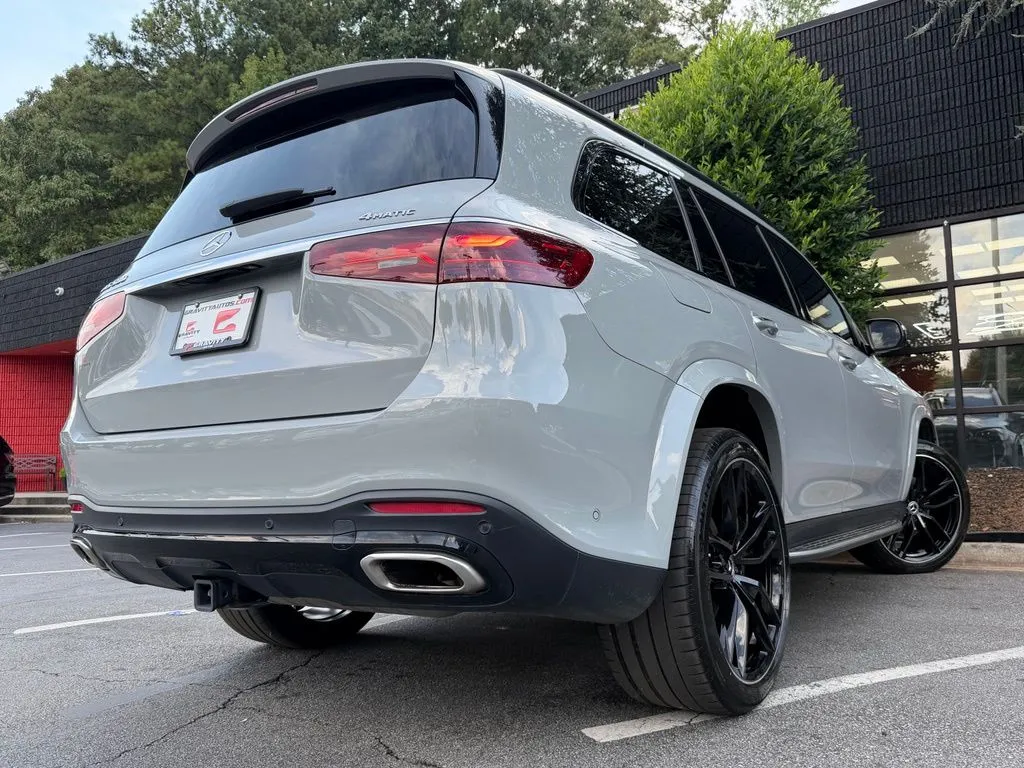 Mercedes-Benz GLS photo 13