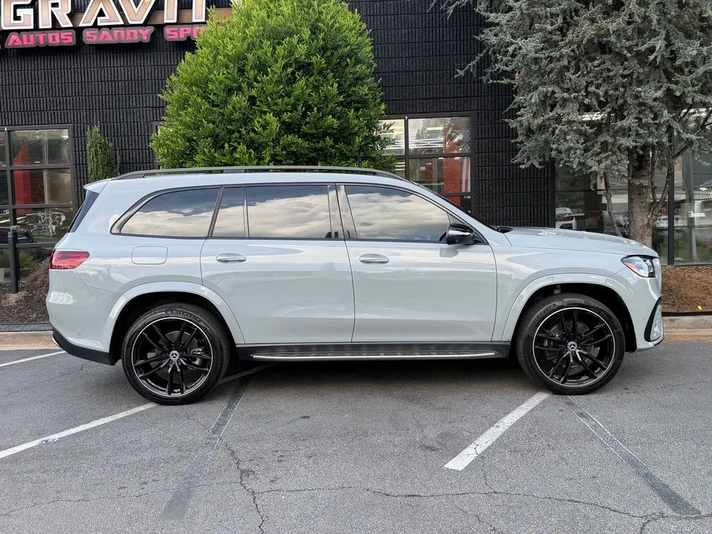 Mercedes-Benz GLS photo 21