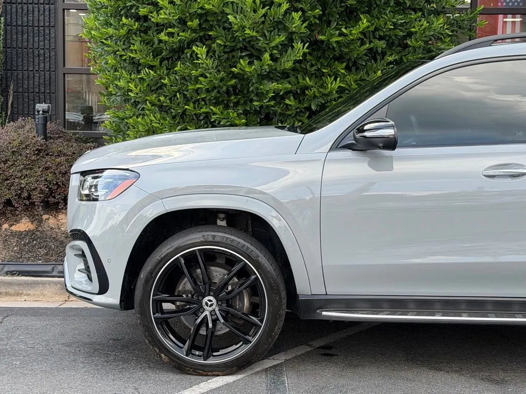 Mercedes-Benz GLS photo 10