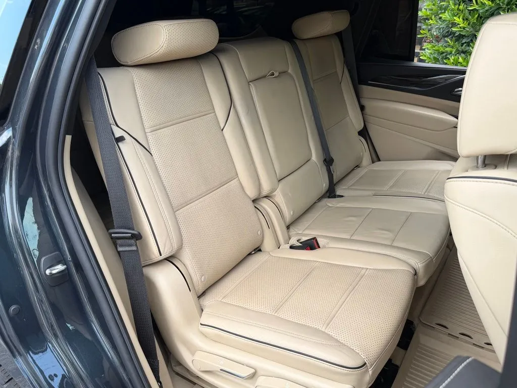 Cadillac Escalade photo 40