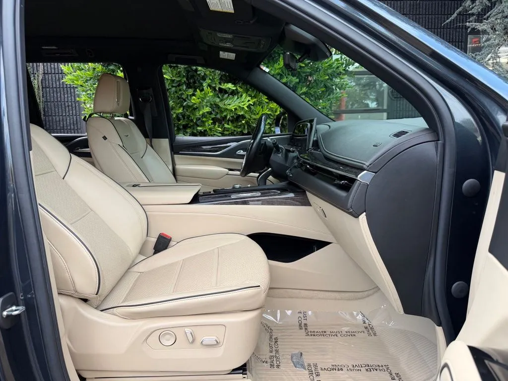 Cadillac Escalade photo 34