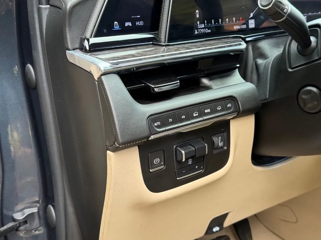 Cadillac Escalade photo 29