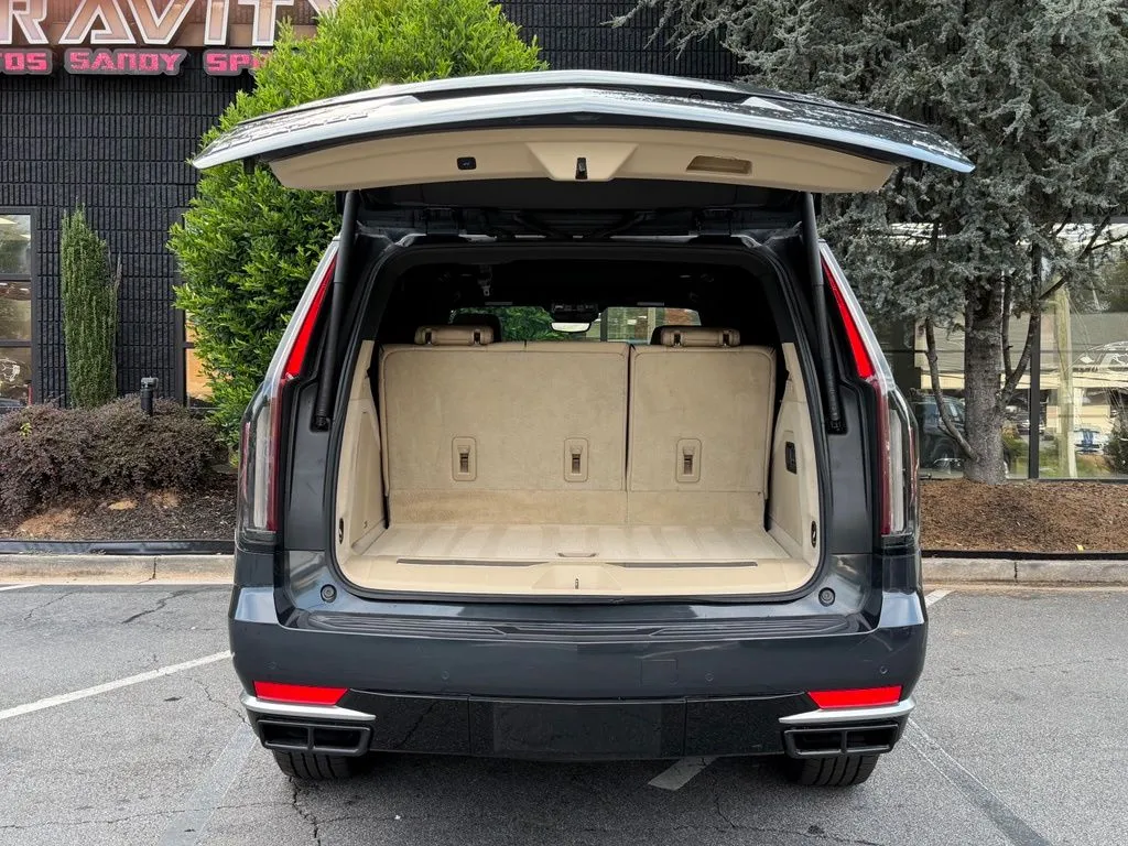 Cadillac Escalade photo 17