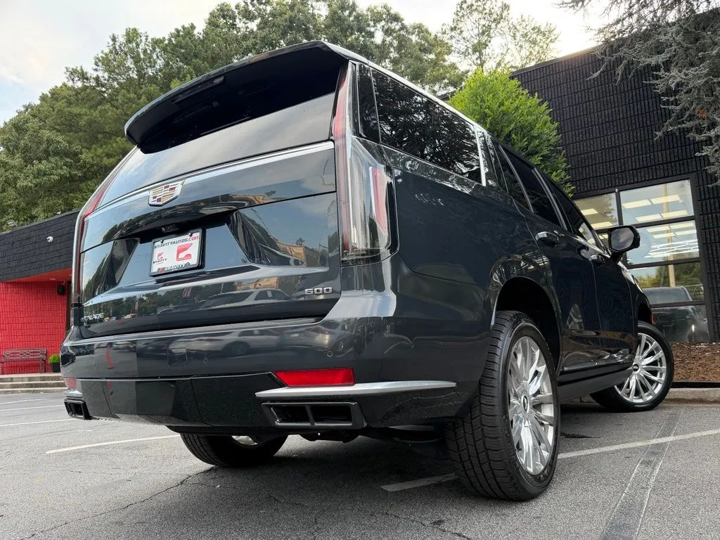 Cadillac Escalade photo 13