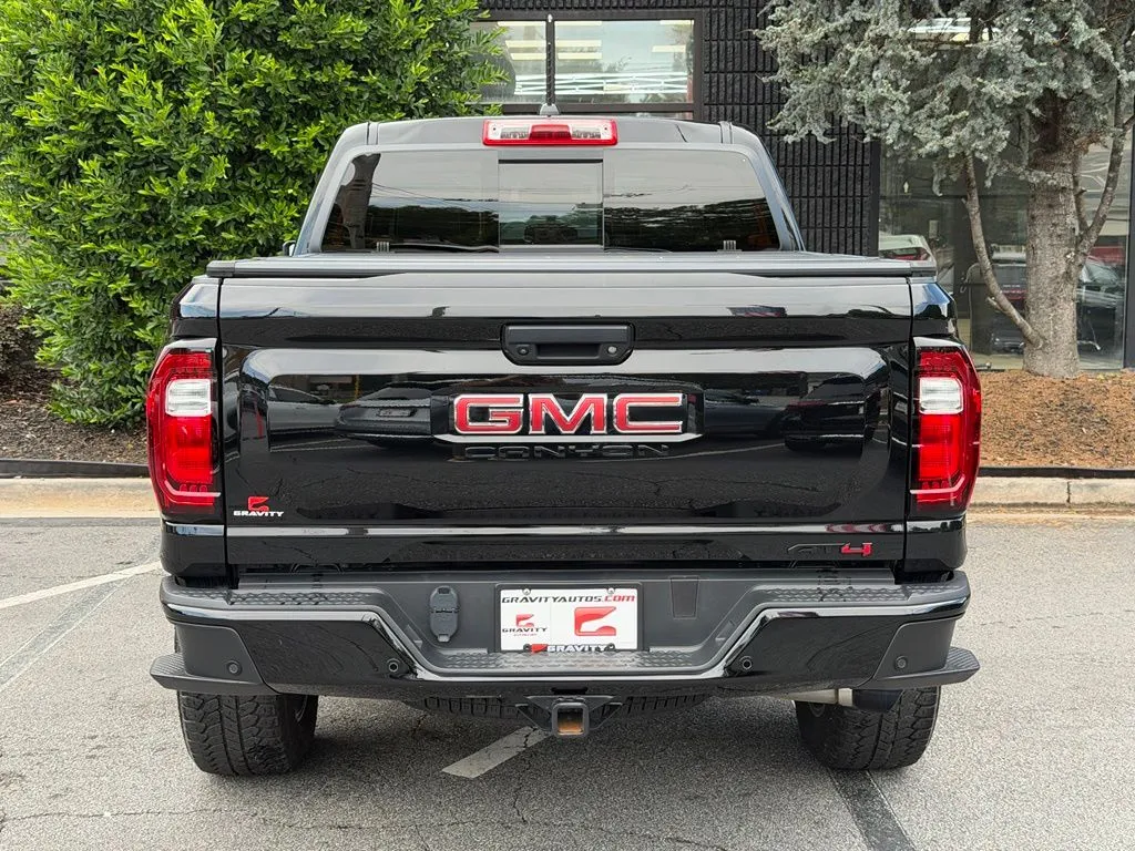 GMC Canyon photo 14