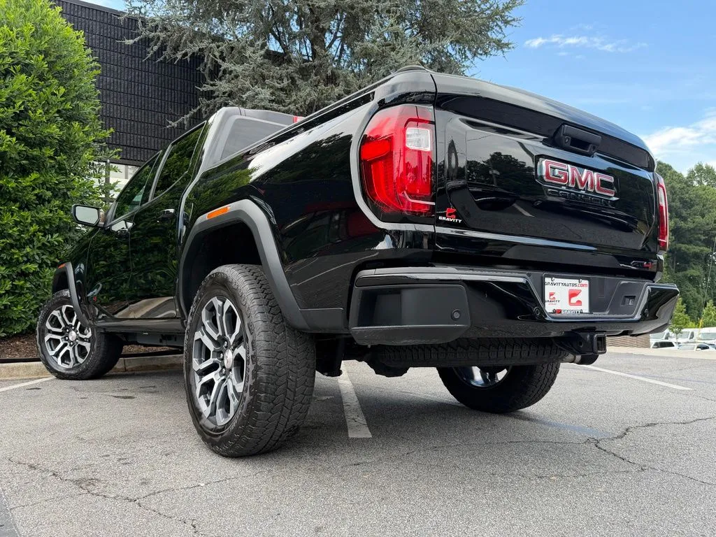 GMC Canyon photo 19