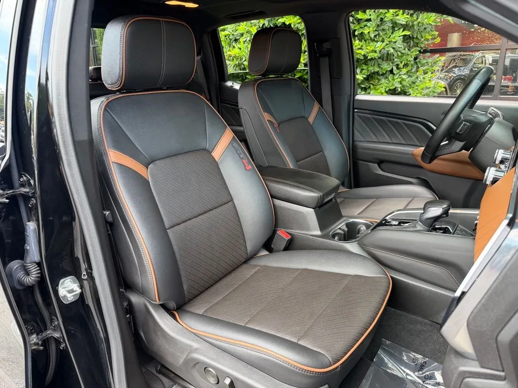 GMC Canyon photo 34