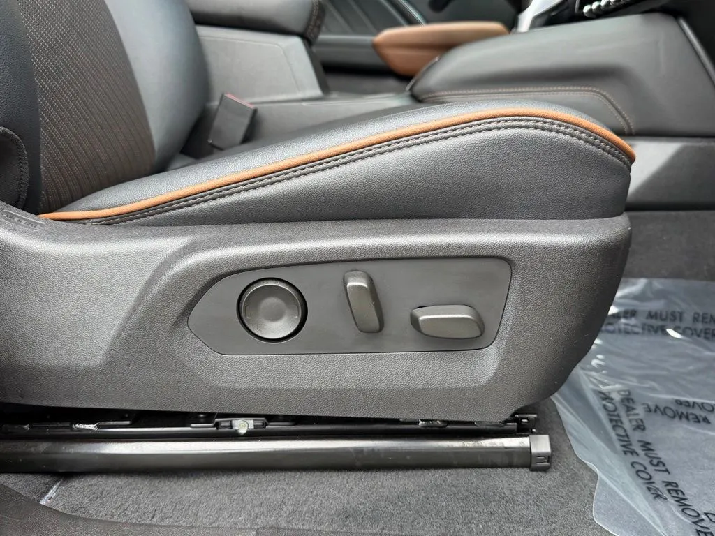 GMC Canyon photo 35