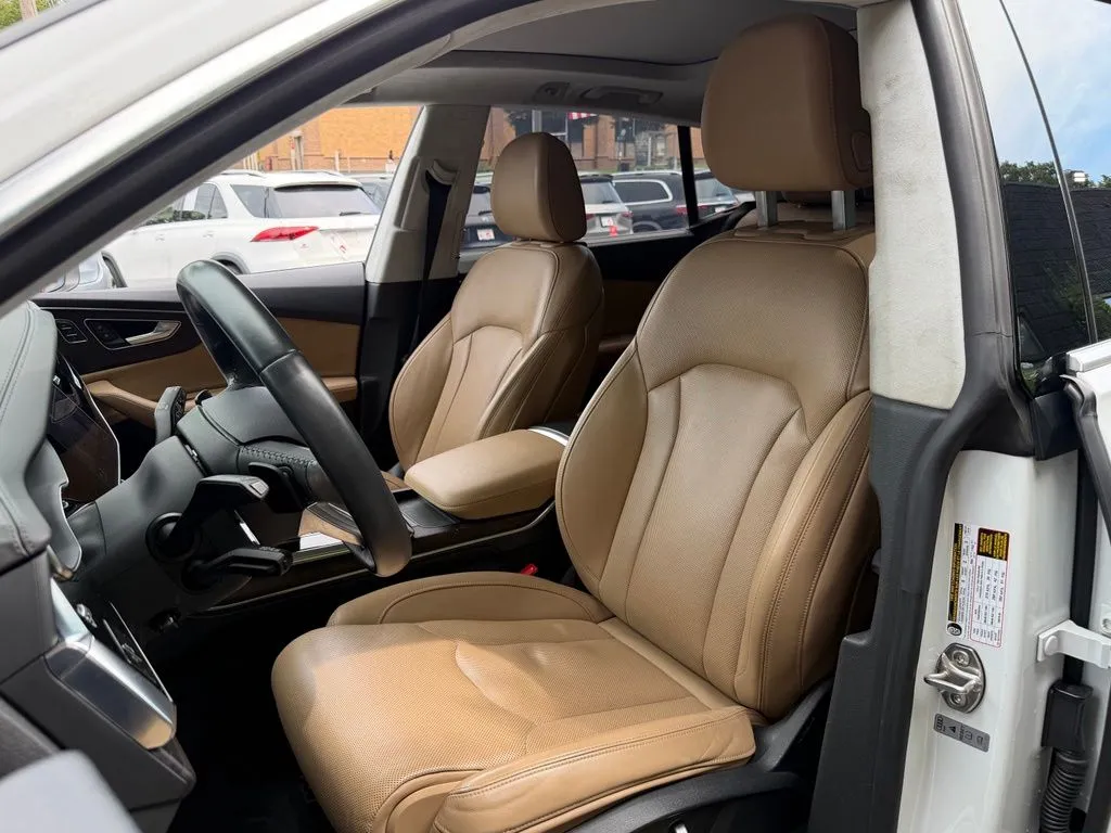 Audi Q8 photo 26