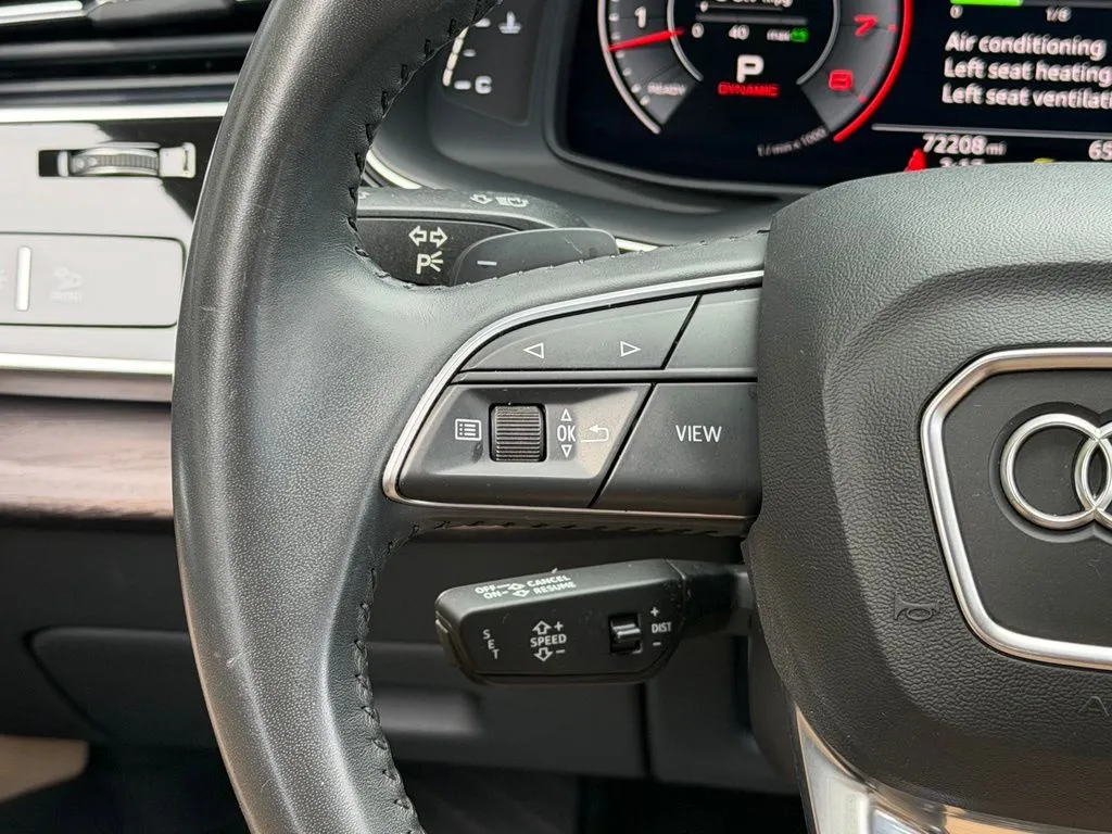 Audi Q8 photo 45