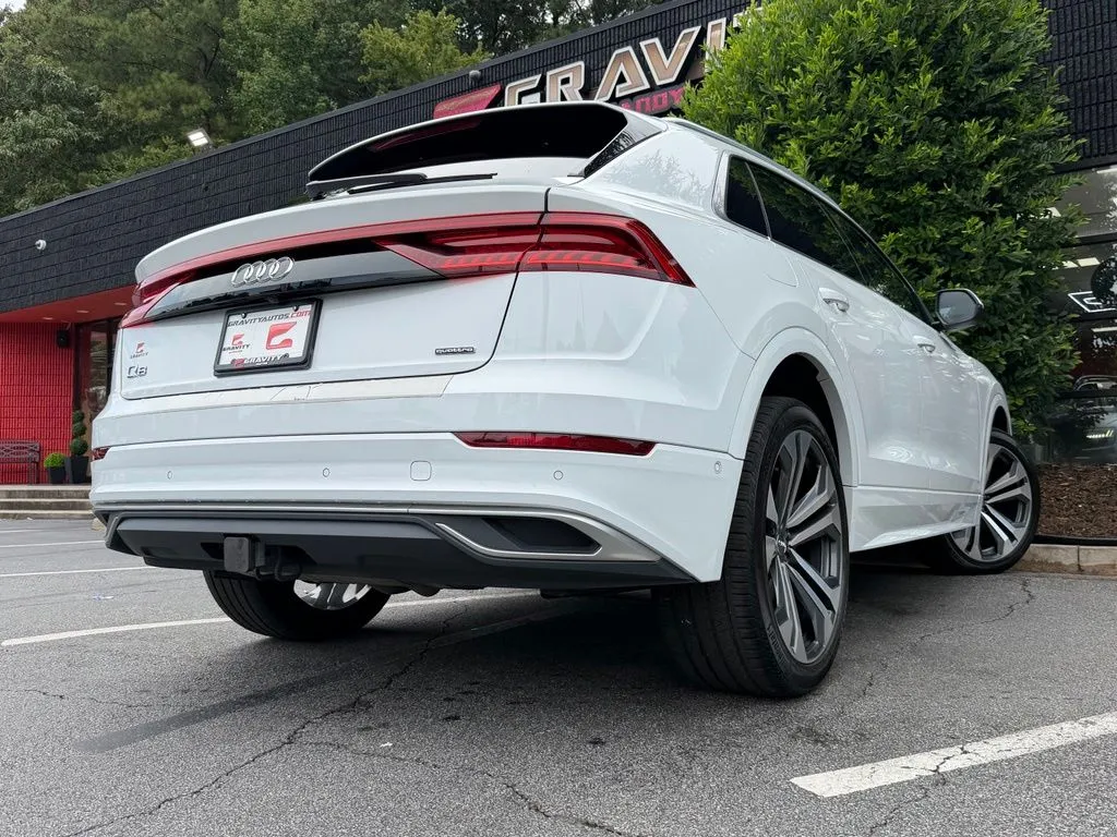 Audi Q8 photo 13