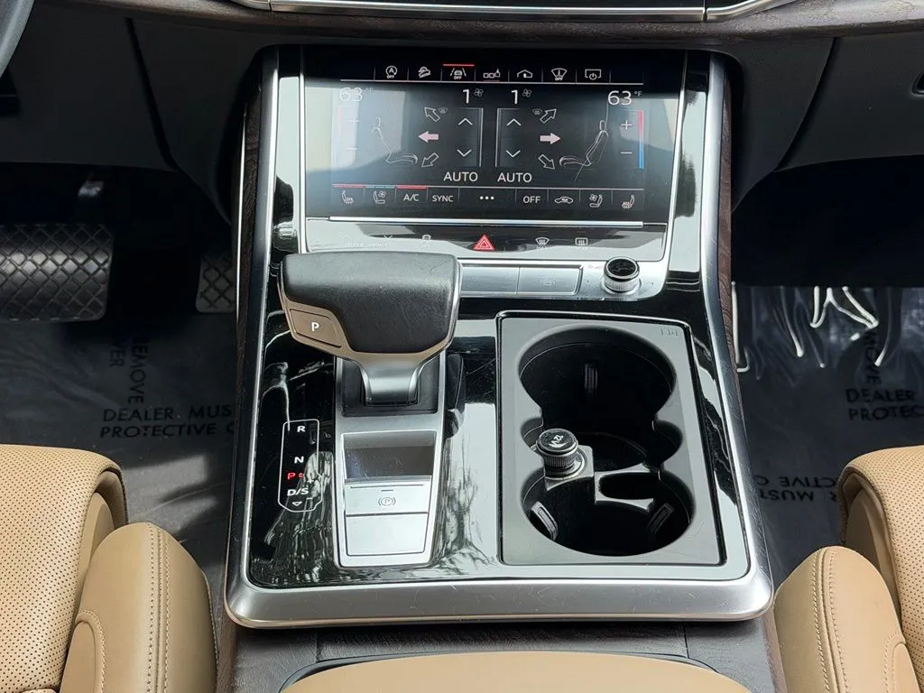 Audi Q8 photo 49