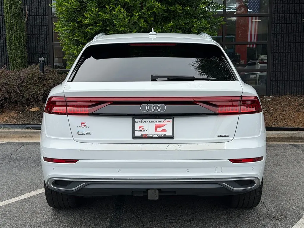 Audi Q8 photo 14