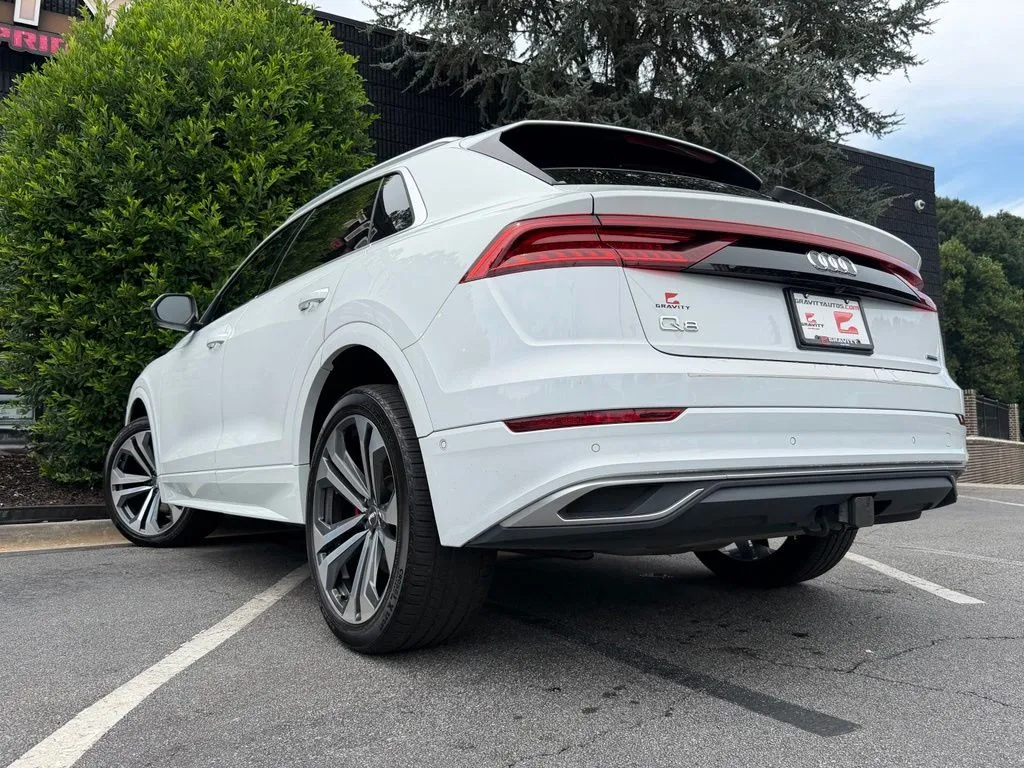 Audi Q8 photo 20