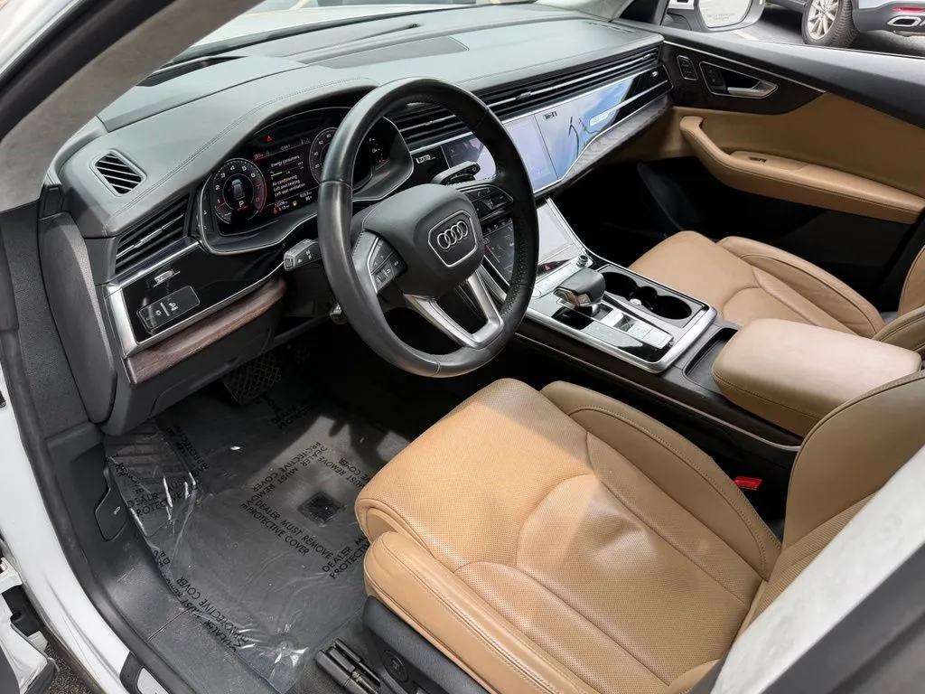 Audi Q8 photo 24
