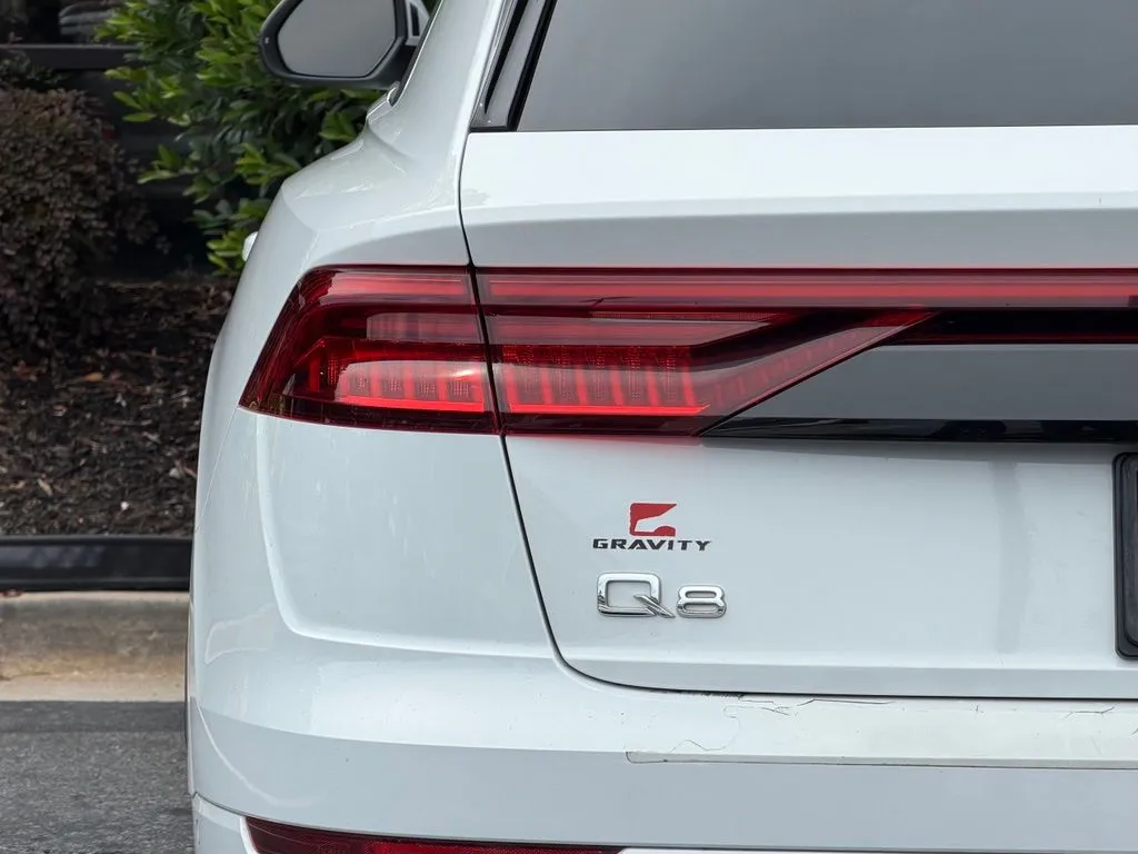 Audi Q8 photo 15