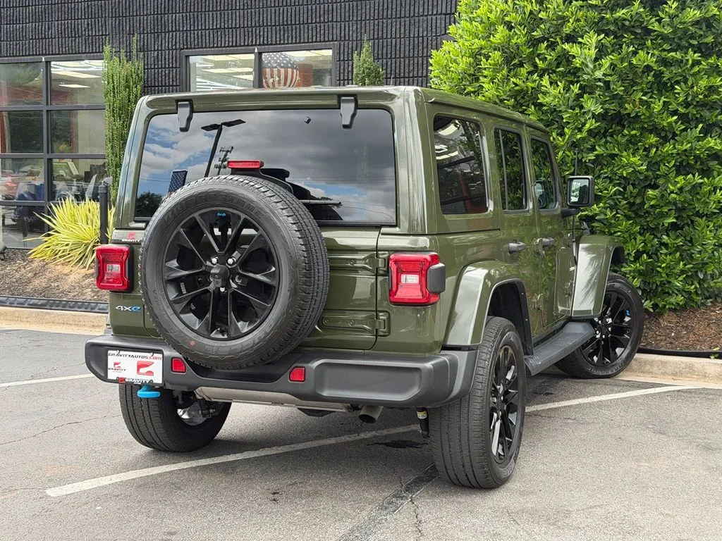 Jeep Wrangler photo 12