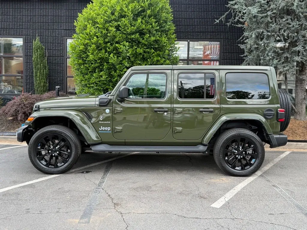 Jeep Wrangler photo 9