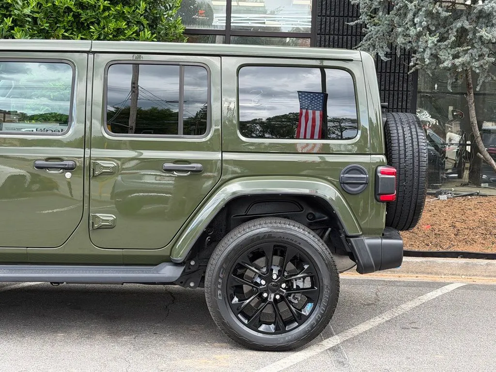 Jeep Wrangler photo 11