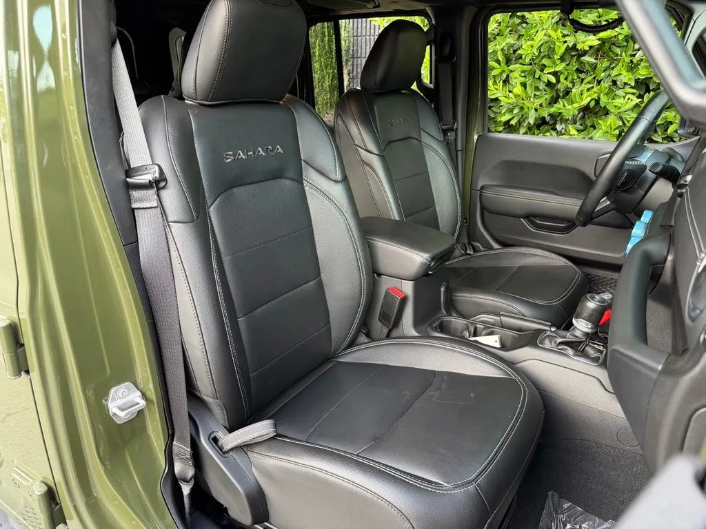 Jeep Wrangler photo 34