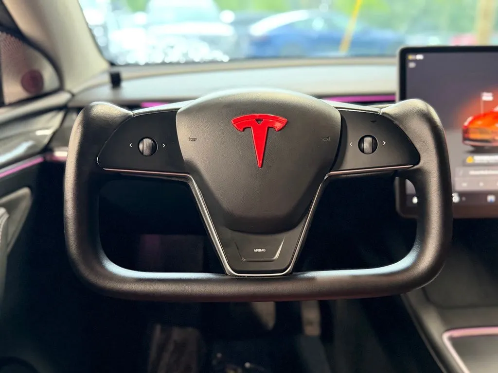 Tesla Model Y photo 41