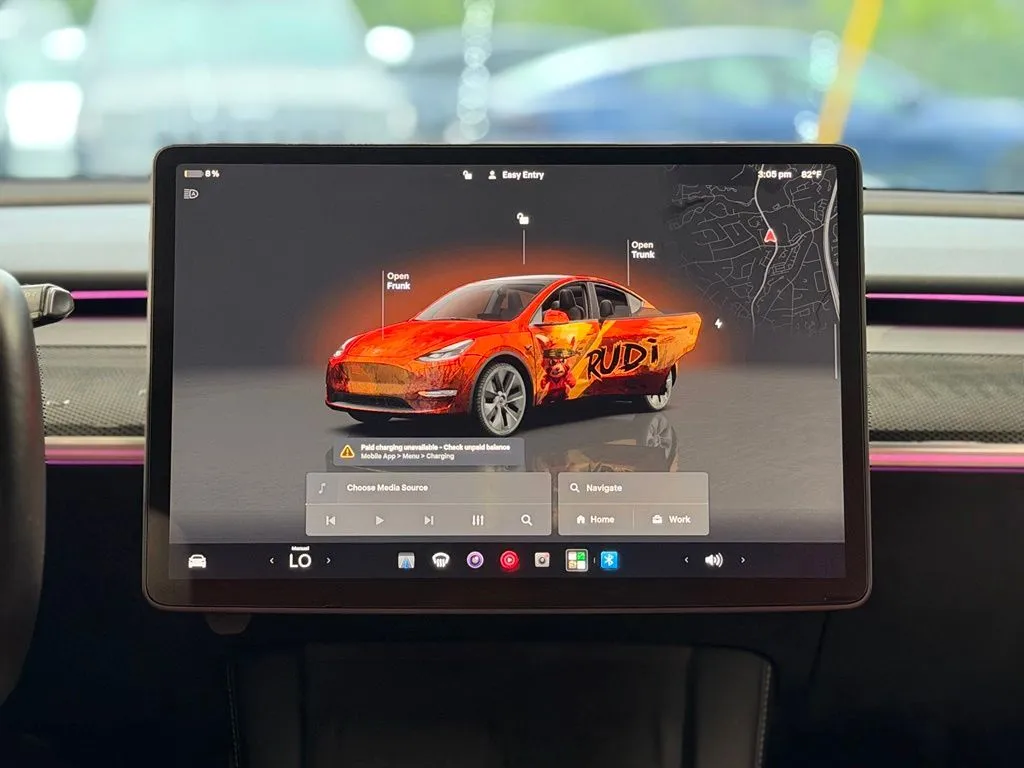 Tesla Model Y photo 44